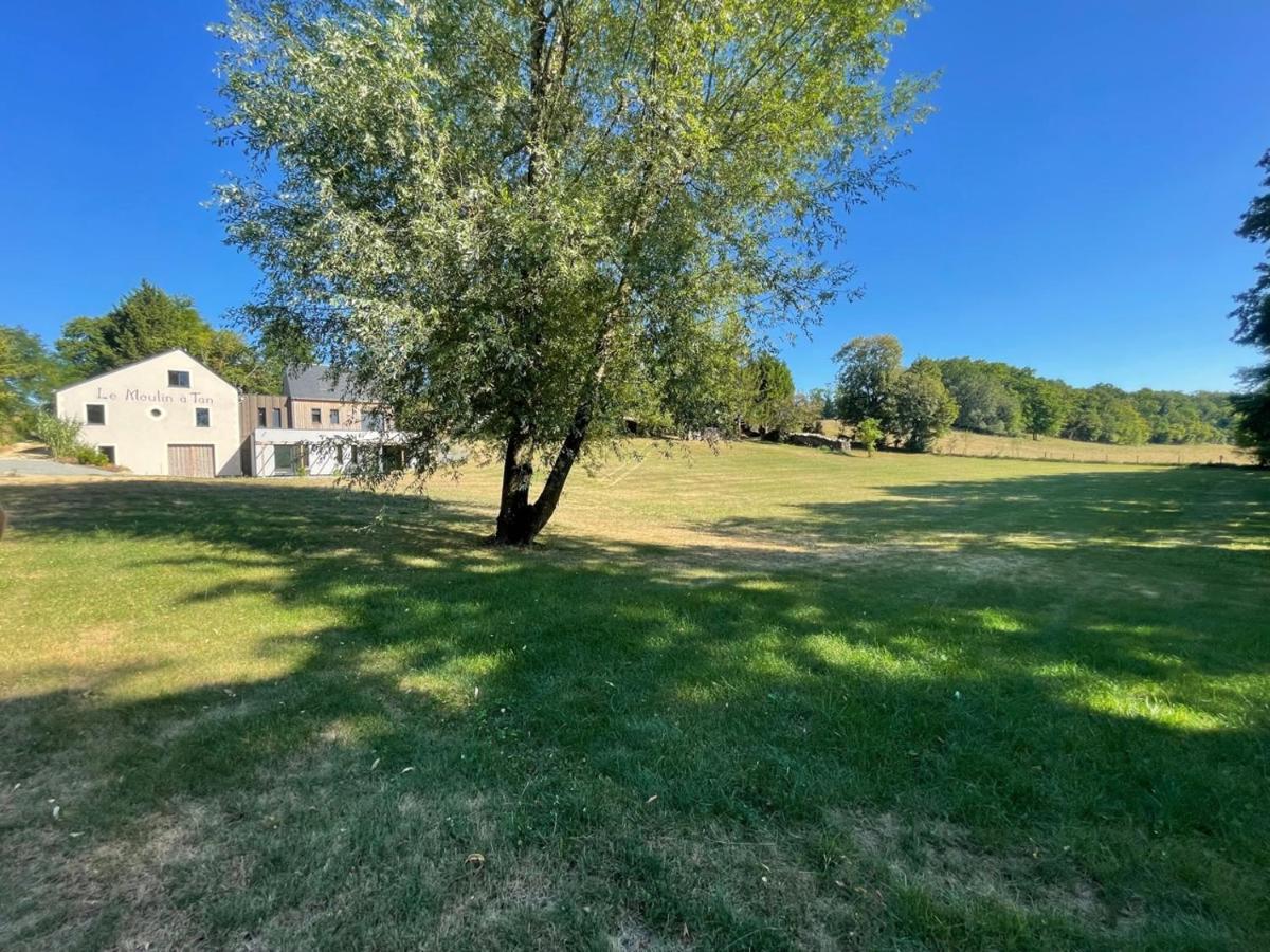 Gites Du Moulin A Tan A Sache 37 Exterior photo