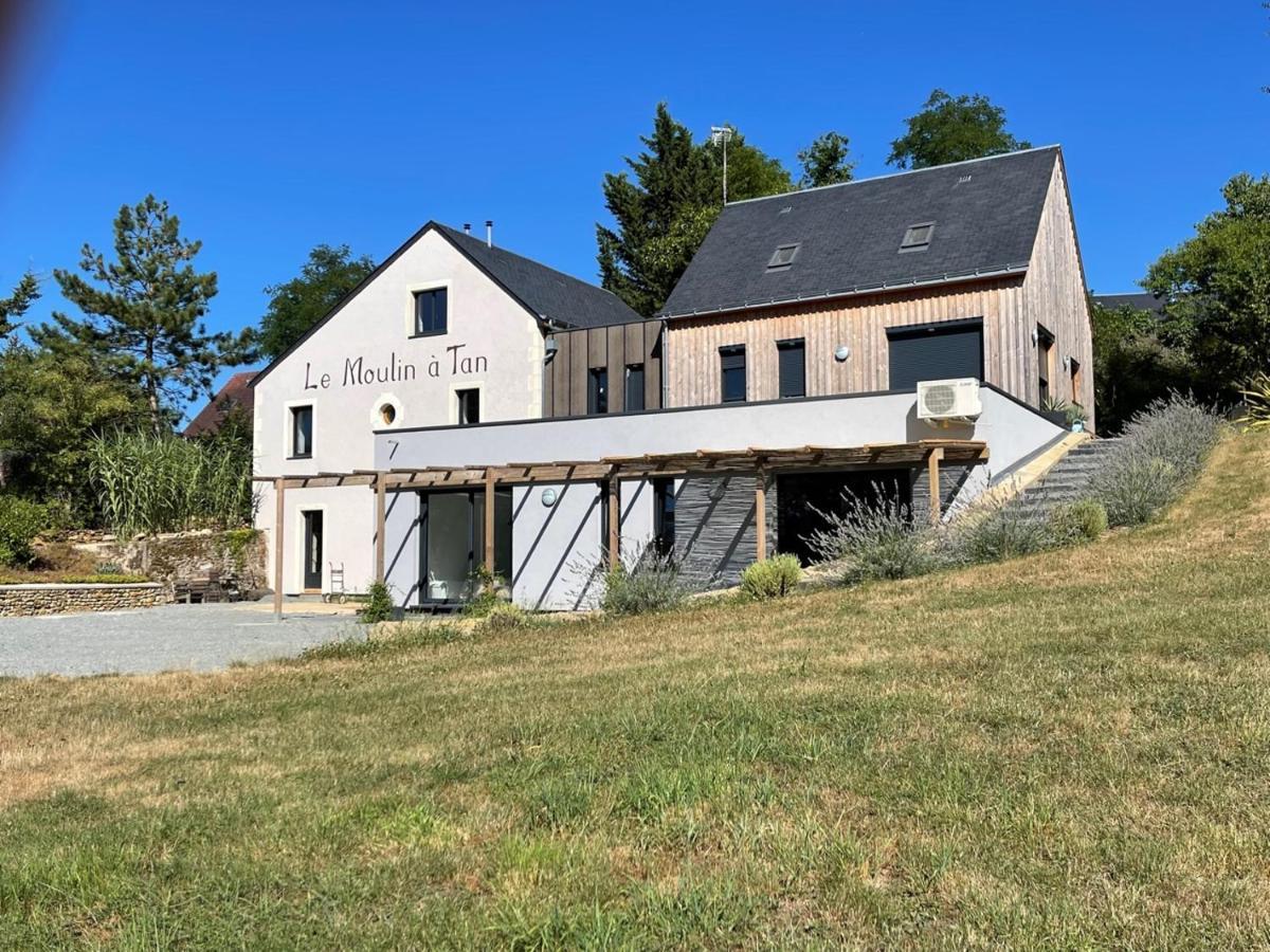 Gites Du Moulin A Tan A Sache 37 Exterior photo